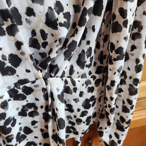 Cabi Animal Print Wrap Blouse - Picture 7 of 10